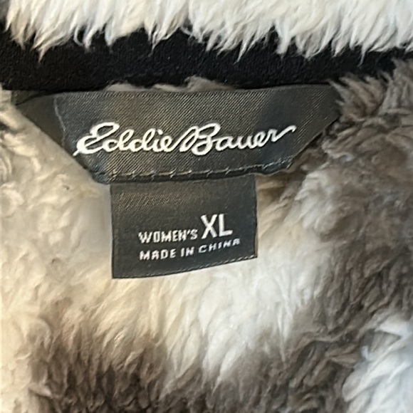 Eddie Bauer pullover - Picture 6 of 8